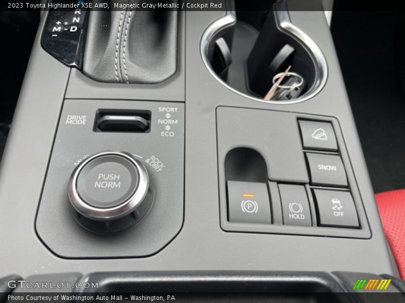 Controls of 2023 Highlander XSE AWD
