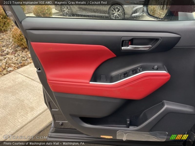 Door Panel of 2023 Highlander XSE AWD
