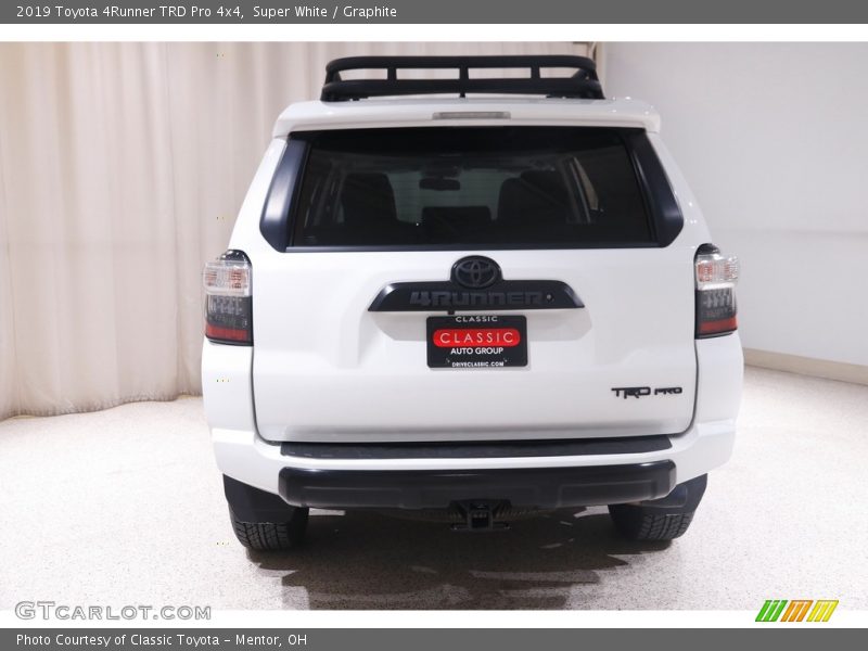 Super White / Graphite 2019 Toyota 4Runner TRD Pro 4x4