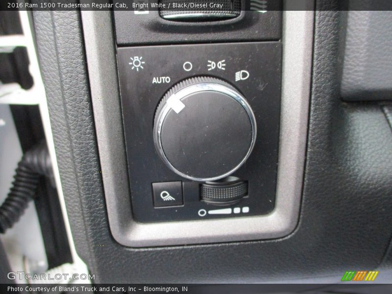 Bright White / Black/Diesel Gray 2016 Ram 1500 Tradesman Regular Cab