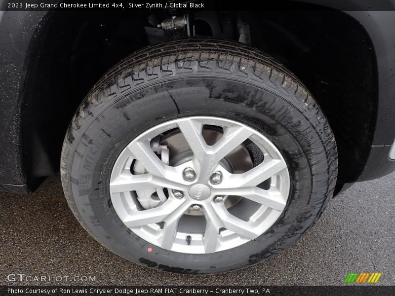  2023 Grand Cherokee Limited 4x4 Wheel