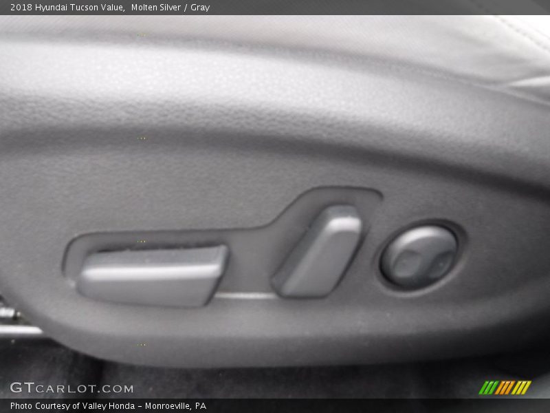 Molten Silver / Gray 2018 Hyundai Tucson Value