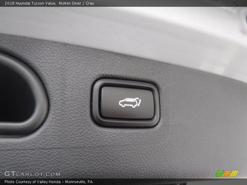 Molten Silver / Gray 2018 Hyundai Tucson Value