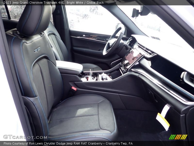 Front Seat of 2023 Grand Cherokee Trailhawk 4XE