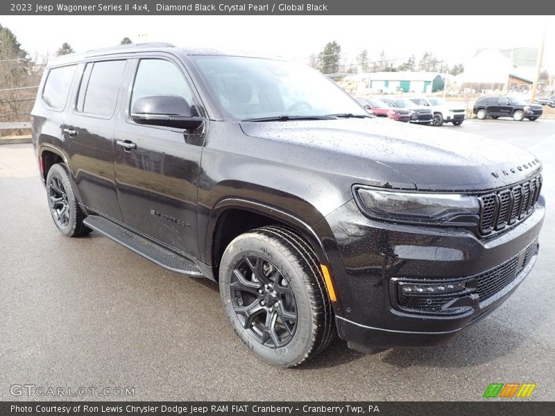 Front 3/4 View of 2023 Wagoneer Series II 4x4