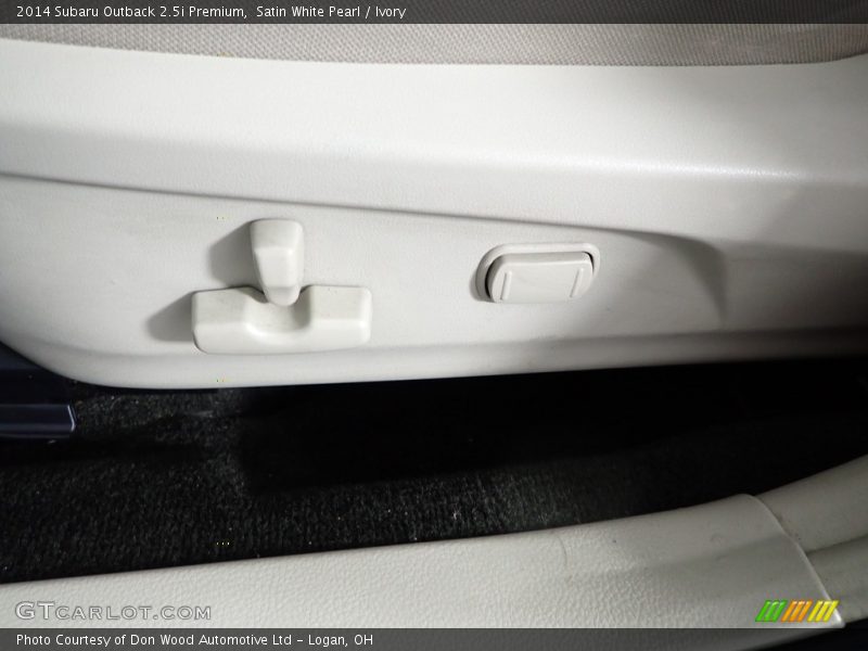 Satin White Pearl / Ivory 2014 Subaru Outback 2.5i Premium