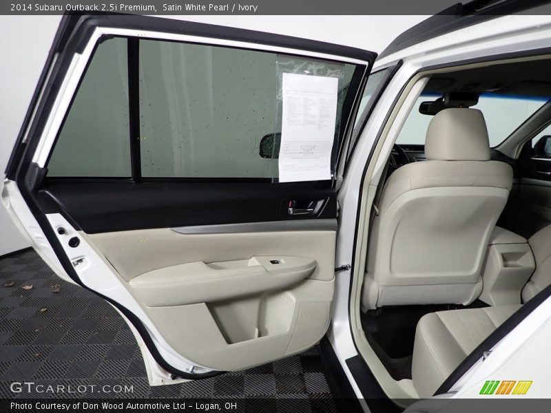 Satin White Pearl / Ivory 2014 Subaru Outback 2.5i Premium