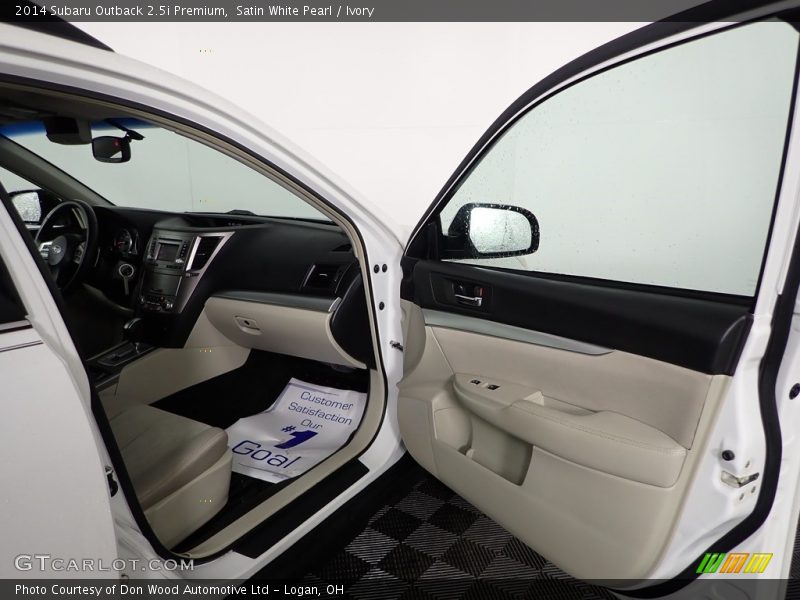 Satin White Pearl / Ivory 2014 Subaru Outback 2.5i Premium