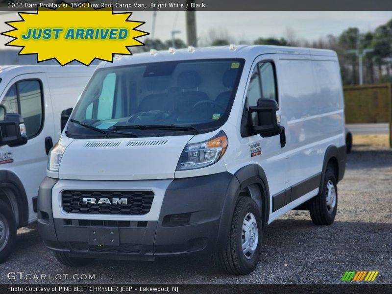 Bright White / Black 2022 Ram ProMaster 1500 Low Roof Cargo Van