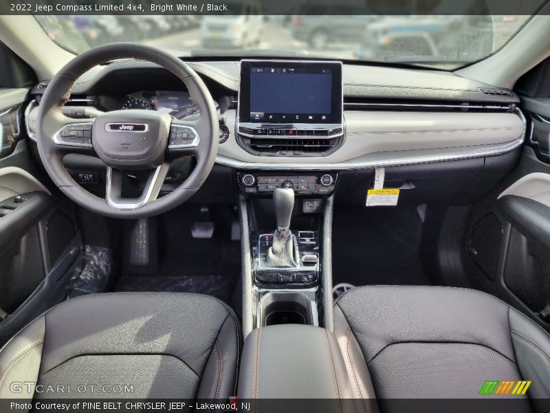 Bright White / Black 2022 Jeep Compass Limited 4x4