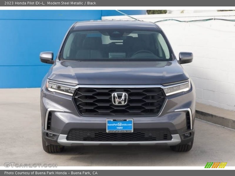 Modern Steel Metallic / Black 2023 Honda Pilot EX-L