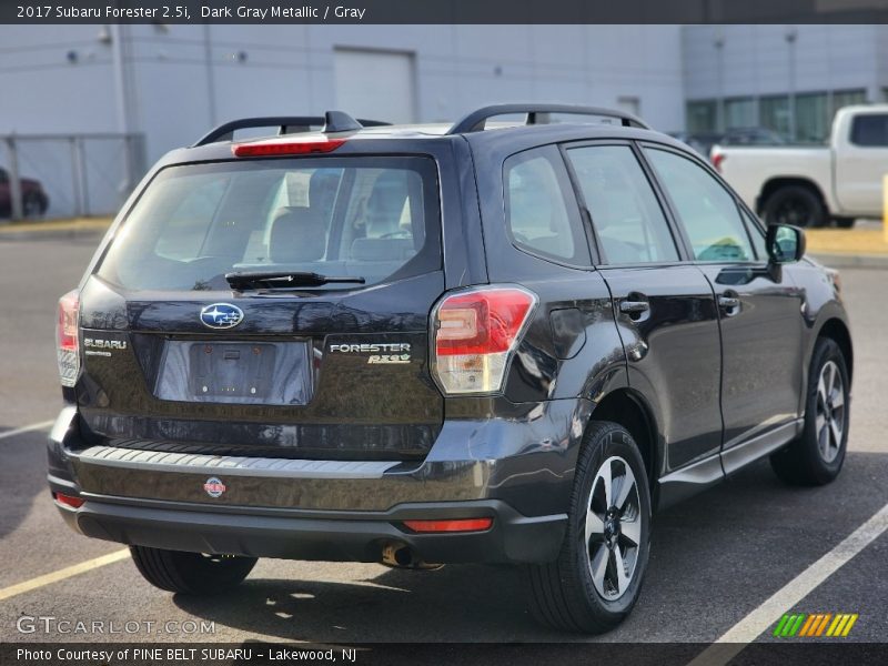 Dark Gray Metallic / Gray 2017 Subaru Forester 2.5i