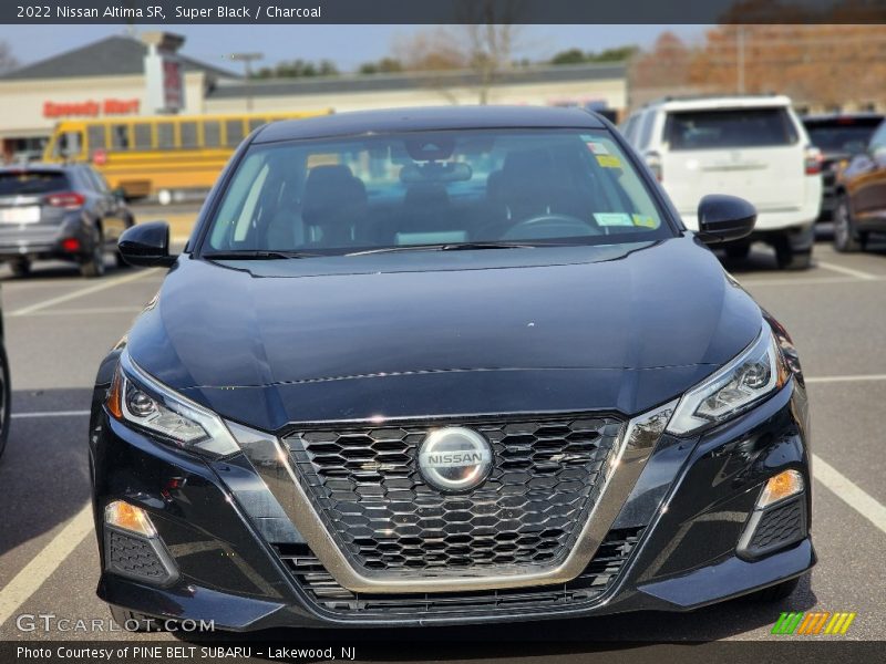Super Black / Charcoal 2022 Nissan Altima SR