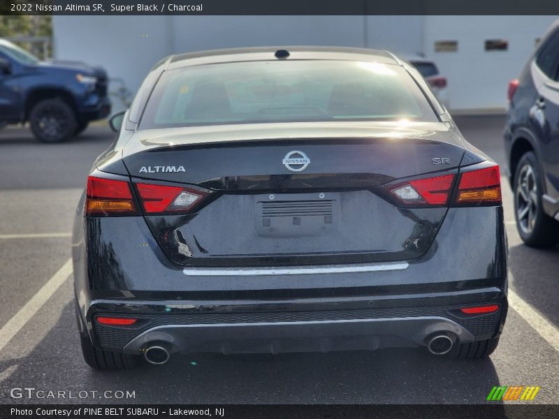 Super Black / Charcoal 2022 Nissan Altima SR