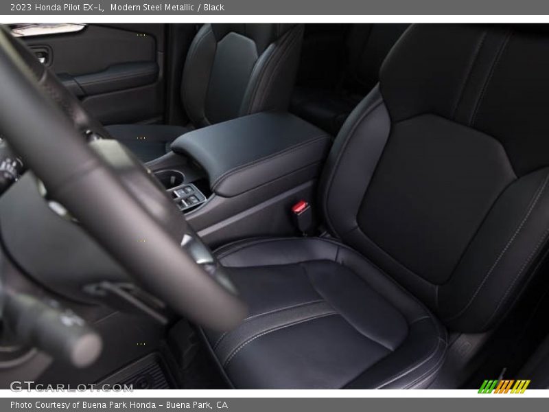 Front Seat of 2023 Pilot EX-L