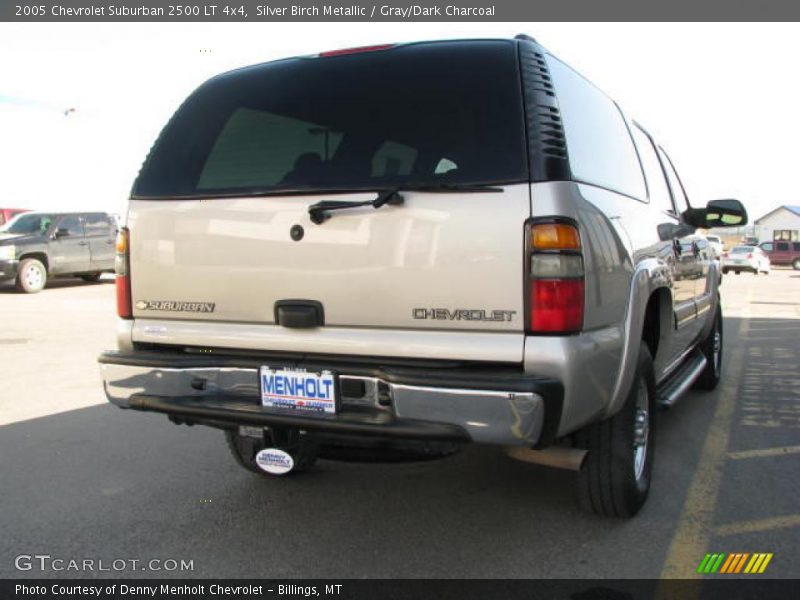 Silver Birch Metallic / Gray/Dark Charcoal 2005 Chevrolet Suburban 2500 LT 4x4