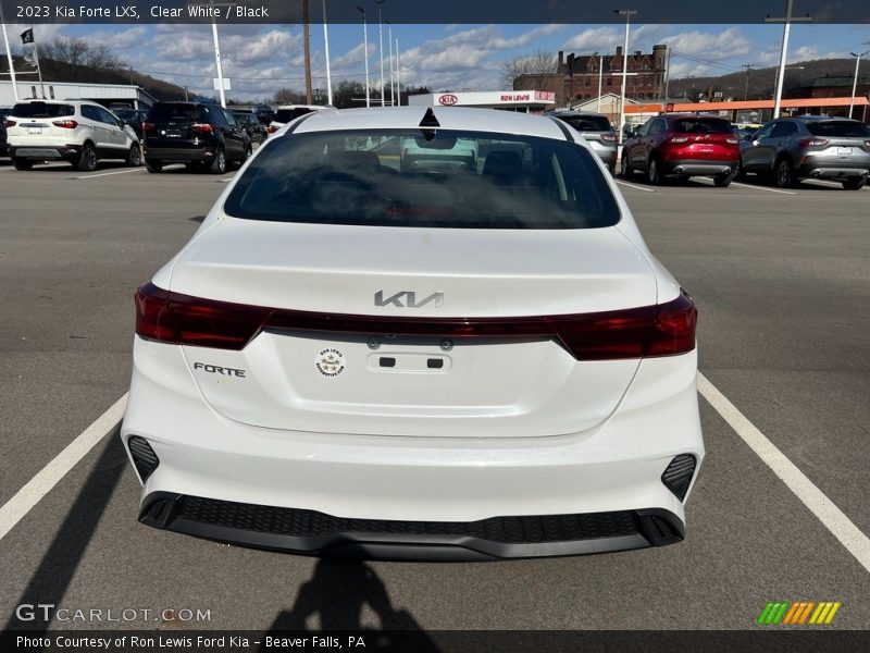 Clear White / Black 2023 Kia Forte LXS