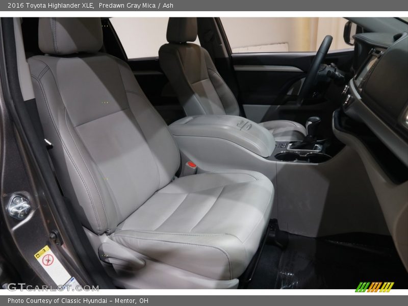 Predawn Gray Mica / Ash 2016 Toyota Highlander XLE