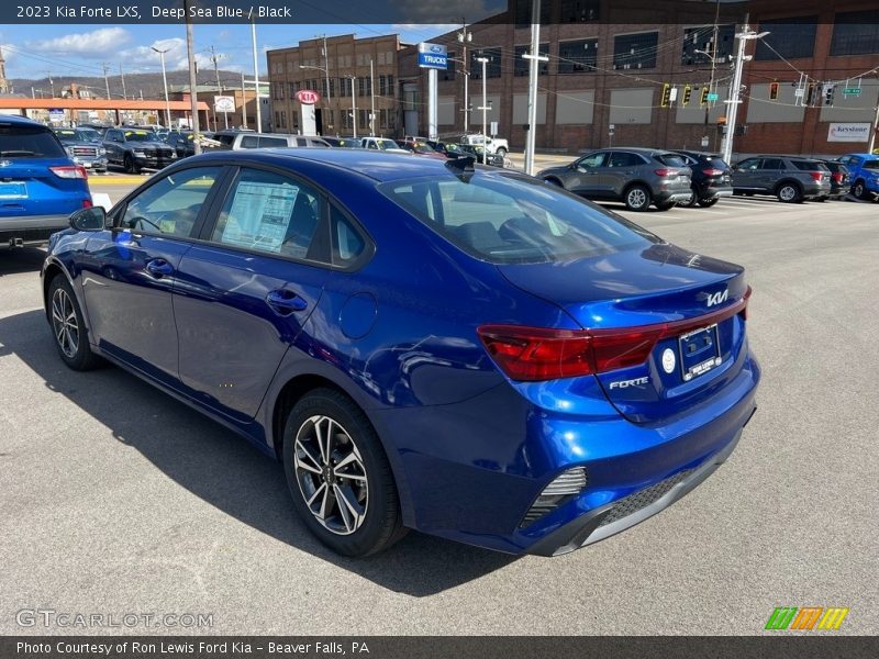 Deep Sea Blue / Black 2023 Kia Forte LXS
