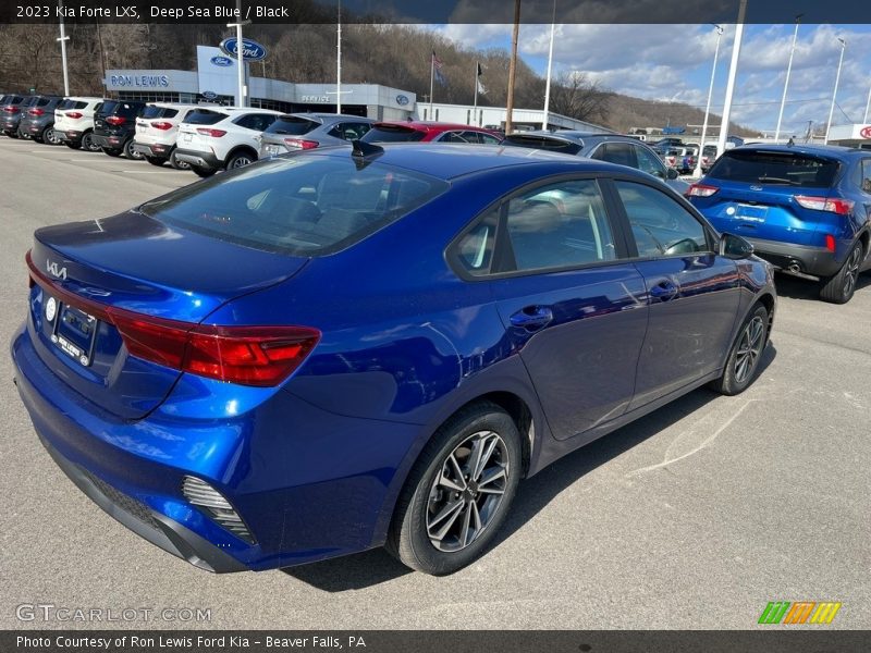 Deep Sea Blue / Black 2023 Kia Forte LXS