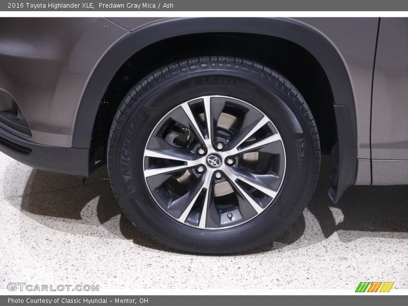 Predawn Gray Mica / Ash 2016 Toyota Highlander XLE