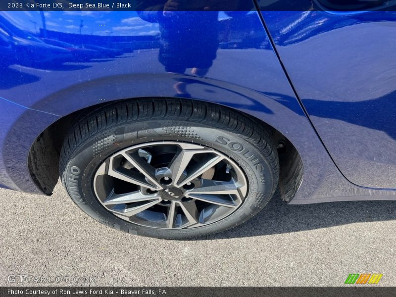 Deep Sea Blue / Black 2023 Kia Forte LXS