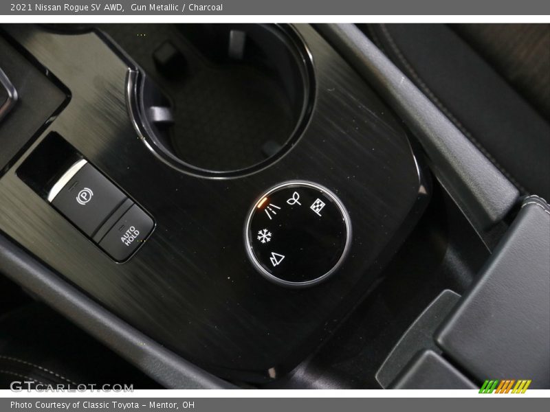 Gun Metallic / Charcoal 2021 Nissan Rogue SV AWD