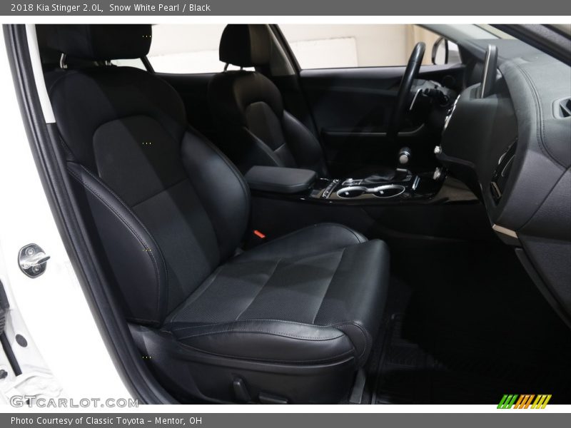 Front Seat of 2018 Stinger 2.0L