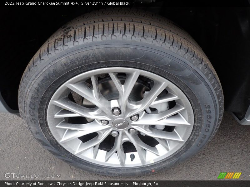  2023 Grand Cherokee Summit 4x4 Wheel