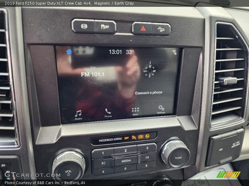 Magnetic / Earth Gray 2019 Ford F250 Super Duty XLT Crew Cab 4x4