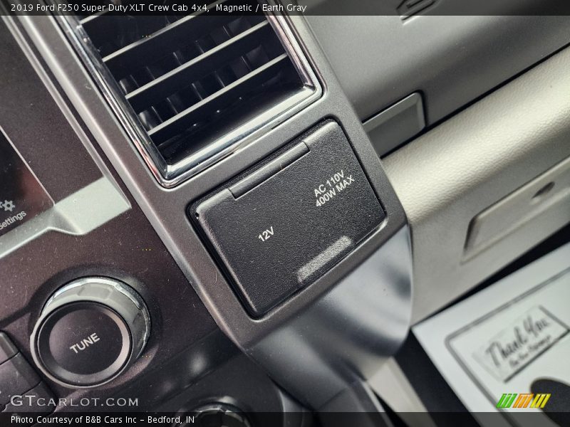Magnetic / Earth Gray 2019 Ford F250 Super Duty XLT Crew Cab 4x4