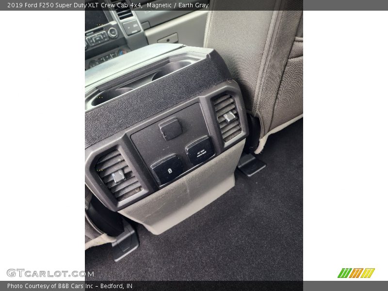 Magnetic / Earth Gray 2019 Ford F250 Super Duty XLT Crew Cab 4x4