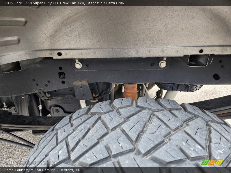 Magnetic / Earth Gray 2019 Ford F250 Super Duty XLT Crew Cab 4x4