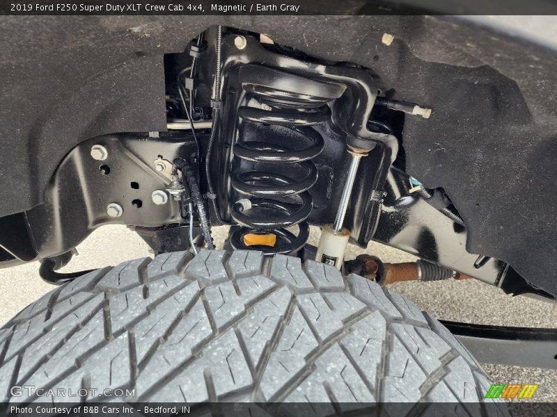 Magnetic / Earth Gray 2019 Ford F250 Super Duty XLT Crew Cab 4x4