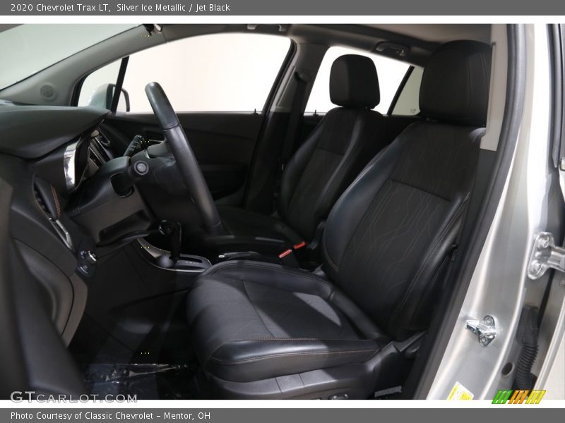 Silver Ice Metallic / Jet Black 2020 Chevrolet Trax LT