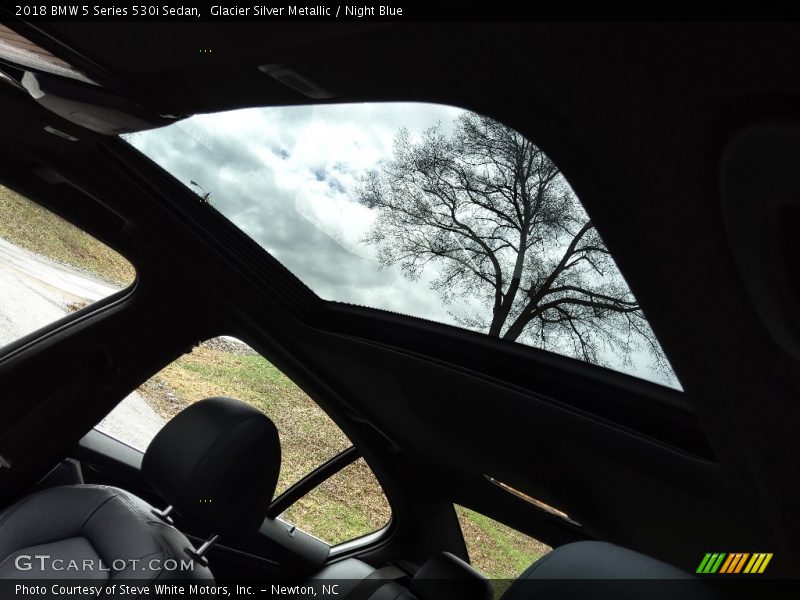 Glacier Silver Metallic / Night Blue 2018 BMW 5 Series 530i Sedan