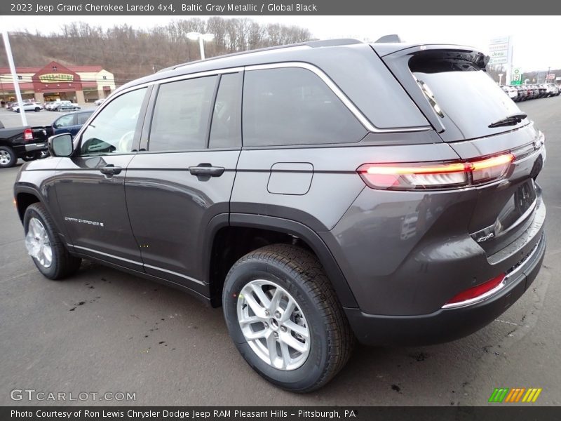 Baltic Gray Metallic / Global Black 2023 Jeep Grand Cherokee Laredo 4x4