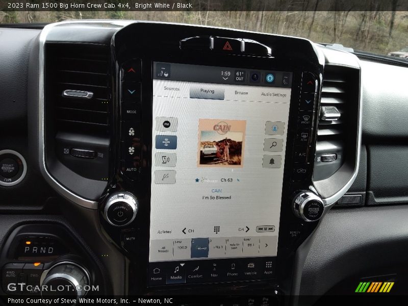 Bright White / Black 2023 Ram 1500 Big Horn Crew Cab 4x4
