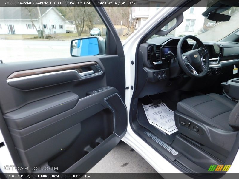 Summit White / Jet Black 2023 Chevrolet Silverado 1500 LT Crew Cab 4x4