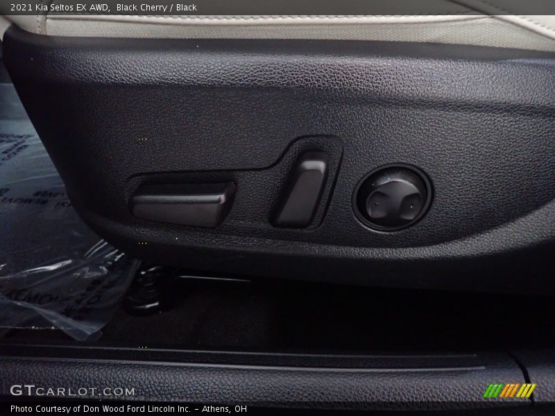 Black Cherry / Black 2021 Kia Seltos EX AWD