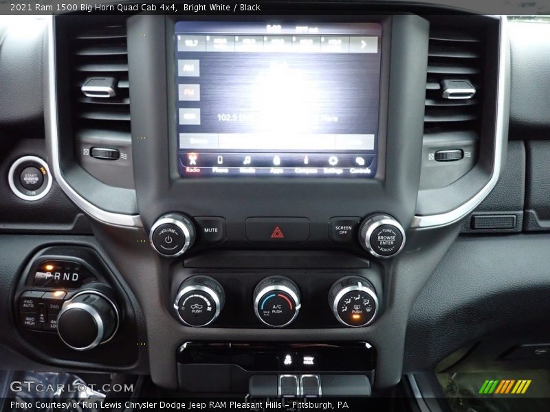 Bright White / Black 2021 Ram 1500 Big Horn Quad Cab 4x4