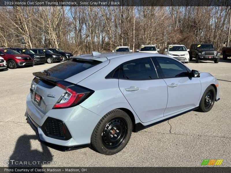 Sonic Gray Pearl / Black 2019 Honda Civic Sport Touring Hatchback