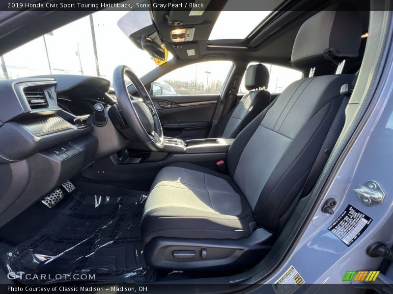Sonic Gray Pearl / Black 2019 Honda Civic Sport Touring Hatchback