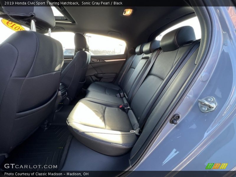 Sonic Gray Pearl / Black 2019 Honda Civic Sport Touring Hatchback