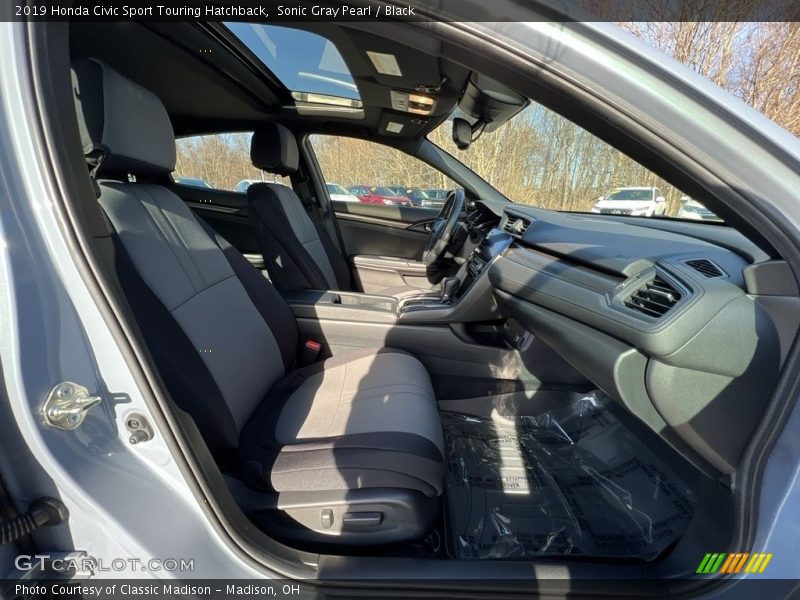 Sonic Gray Pearl / Black 2019 Honda Civic Sport Touring Hatchback