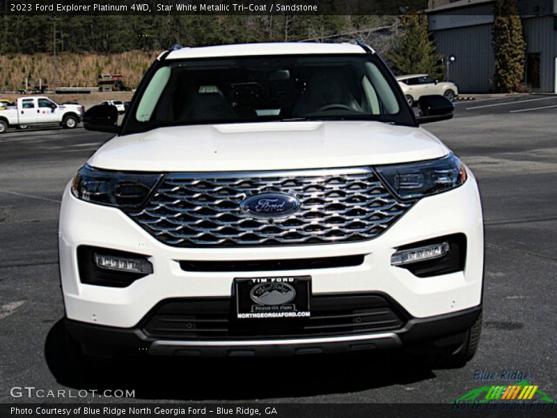 Star White Metallic Tri-Coat / Sandstone 2023 Ford Explorer Platinum 4WD