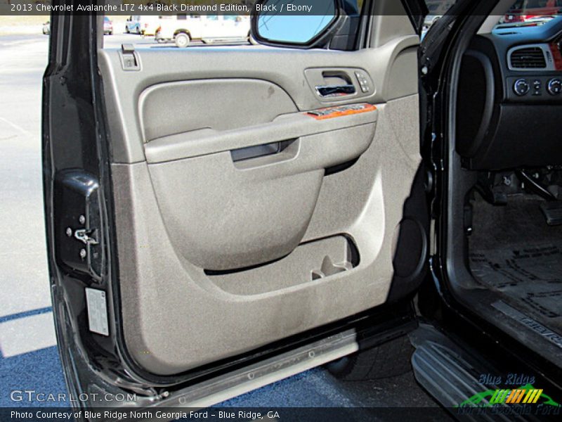 Black / Ebony 2013 Chevrolet Avalanche LTZ 4x4 Black Diamond Edition