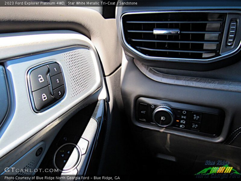 Star White Metallic Tri-Coat / Sandstone 2023 Ford Explorer Platinum 4WD