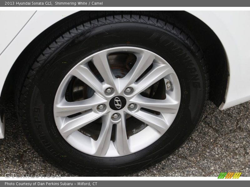 Shimmering White / Camel 2013 Hyundai Sonata GLS