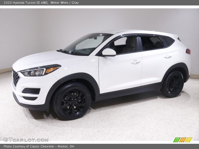 Front 3/4 View of 2020 Tucson SE AWD